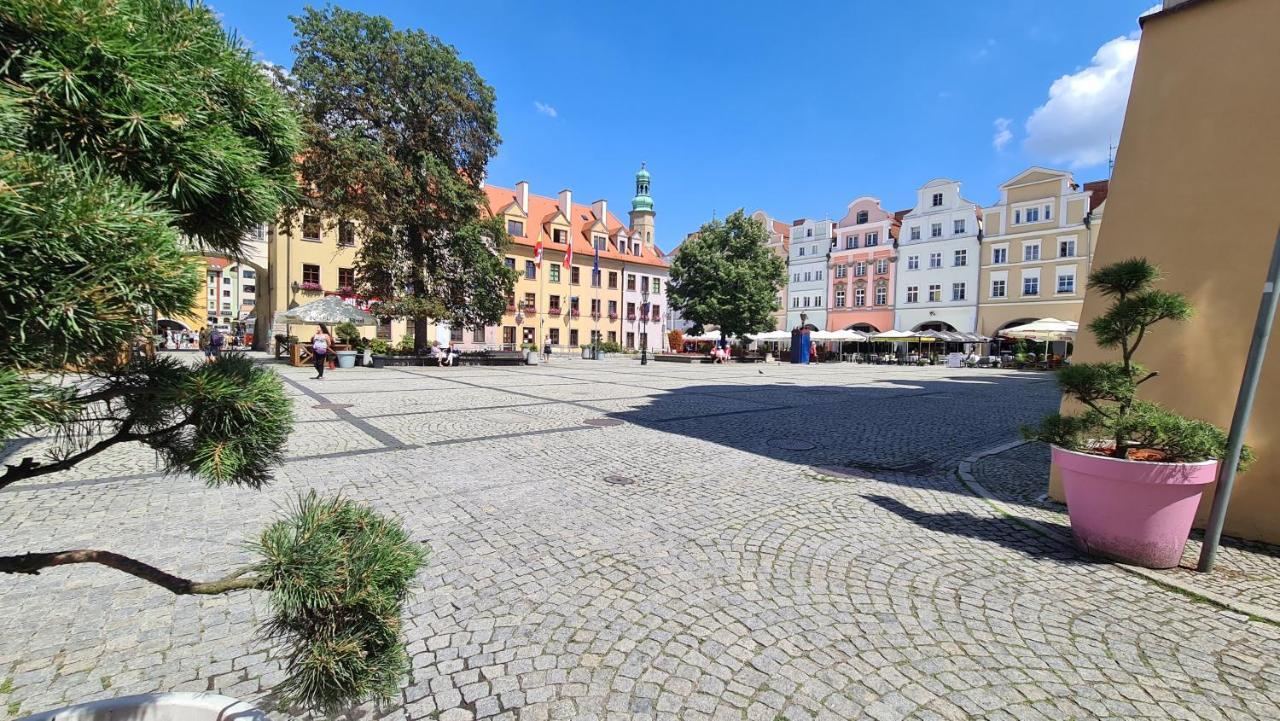 Sun And Jelenia Gora
